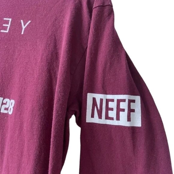 Neff X DISNEY Burgundy Floral Mickey Mouse Graphic Longsleeve M - Picture 5 of 6